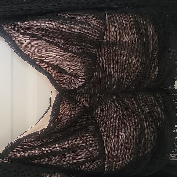 Black blouse - Picture 2 of 4